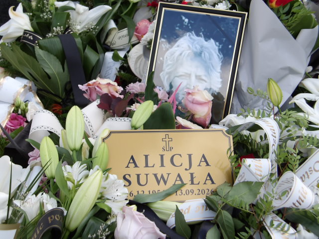 Grób Alicja Suwała