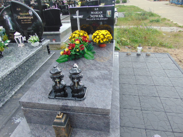 Grób Marianna Nowak