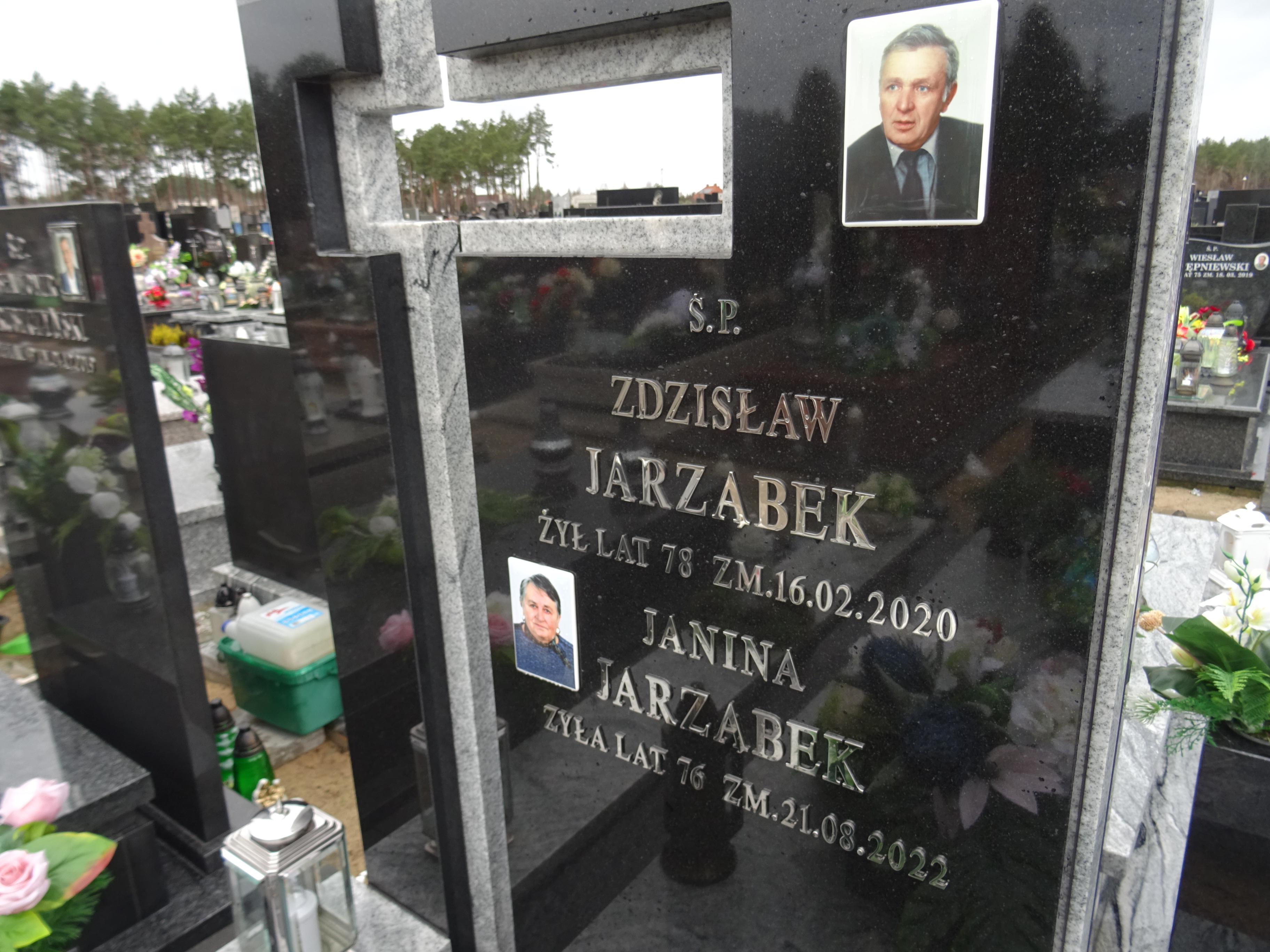 Grób Janina Jarząbek