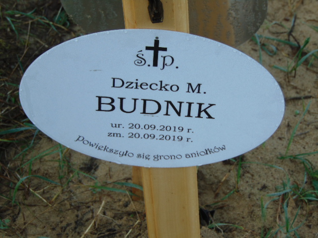 Grób Dziecko Moniki B